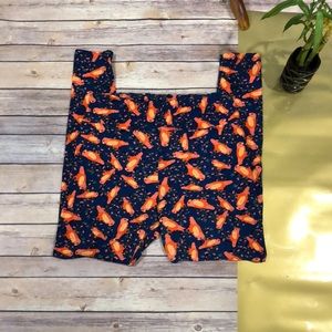 LulaRoe Tall & Curvy Legging 🦄 Birdies